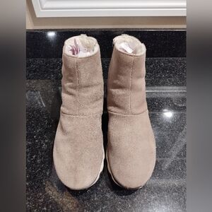 Sorel Taupe Suede Boots Size 11